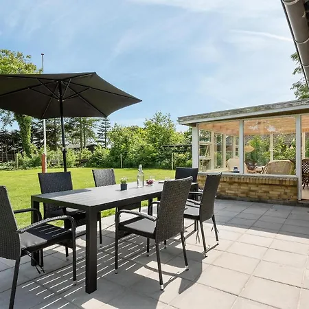 Σπίτι διακοπών Stunning In With 2 Bedrooms And Wifi *