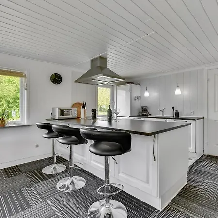 Stunning In With 2 Bedrooms And Wifi Tarm